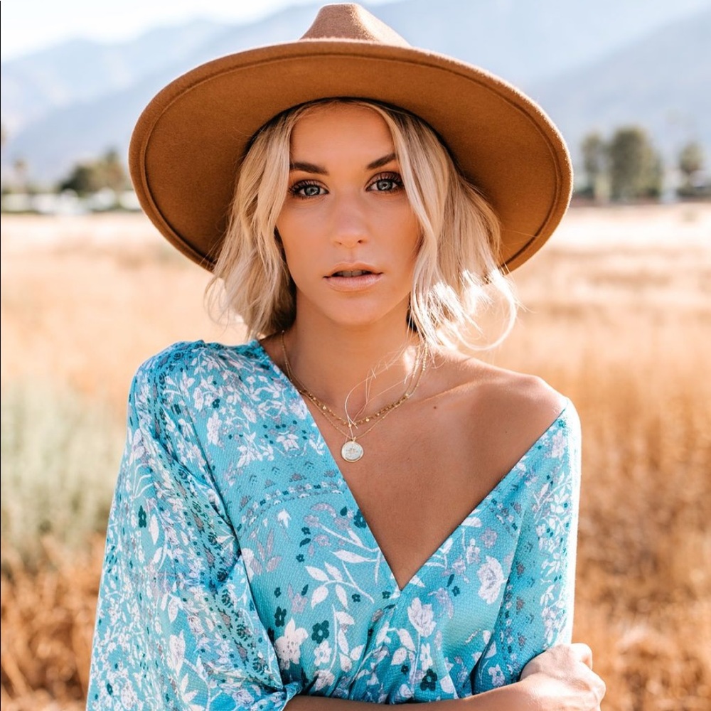 Wide-Brim Wool Hat